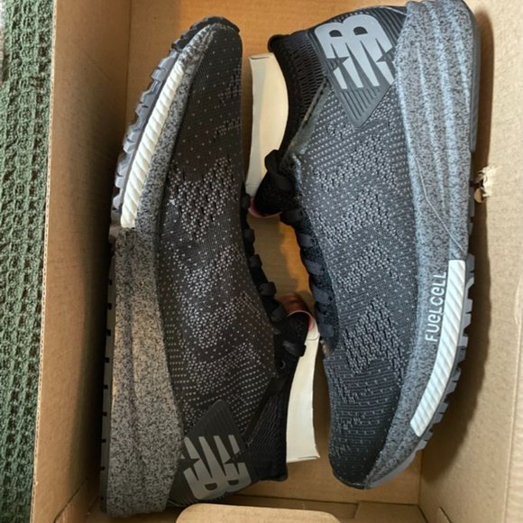 $500 womens tennis shoes